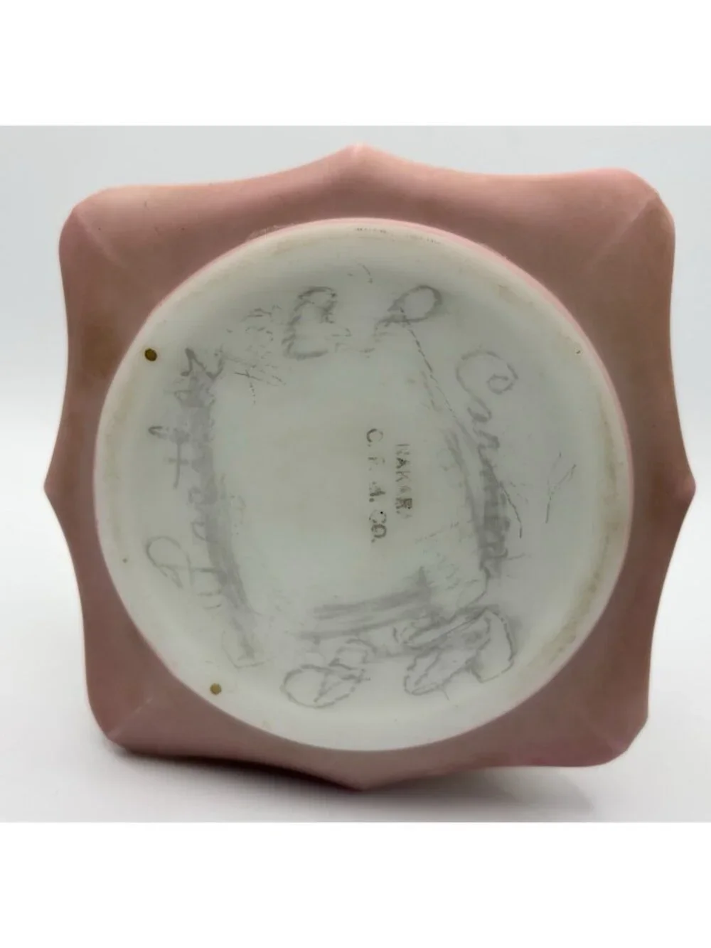Nakara-C.F. Monroe, Burmese Color-Kate Greenaway Dresser Box 4" - Picture 10 of 10